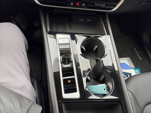 Certified 2025 Volkswagen Atlas SE w/ Panoramic Sunroof Package image 20