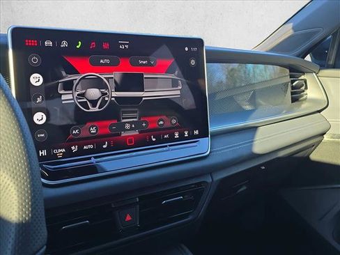 New 2026 Volkswagen Tiguan SE R-Line image 12