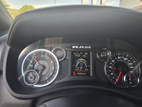 Used 2023 RAM 2500 Tradesman w/ Chrome Appearance Group image 21