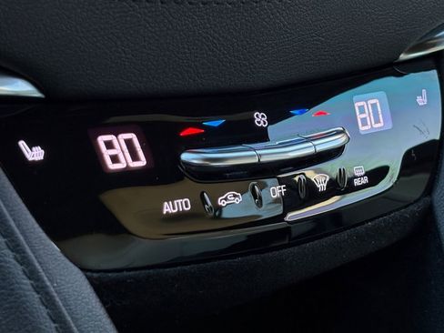 Used 2019 Cadillac XT5 Luxury image 27