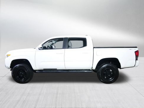 Used 2019 Toyota Tacoma SR w/ SR Convenience Package image 4