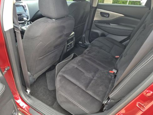 Used 2018 Nissan Murano SV image 14