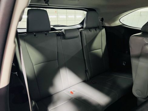 Used 2023 Toyota Highlander XLE image 35
