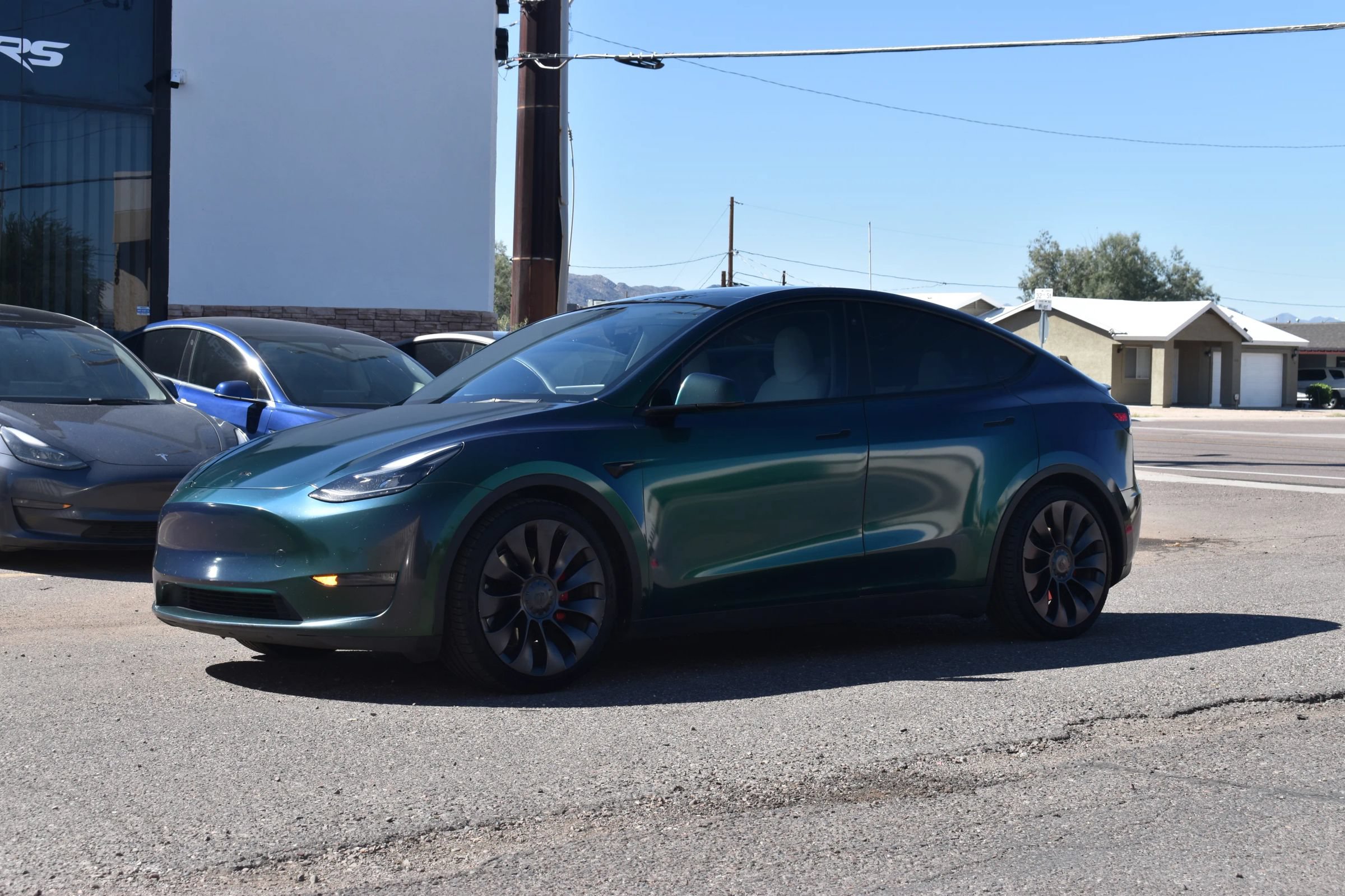 Used 2021 Tesla Model Y Performance AWD/4WD image 2