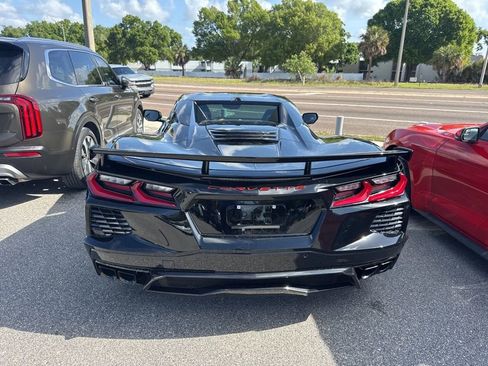 Used 2025 Chevrolet Corvette Stingray Premium Conv w/ Z51 Performance Package image 6