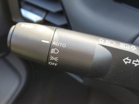 New 2026 Nissan Sentra SV w/ SV Convenience Package image 9