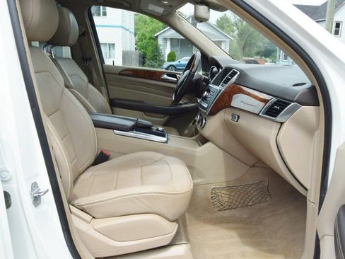 Used 2013 Mercedes-Benz ML 350 4MATIC image 31