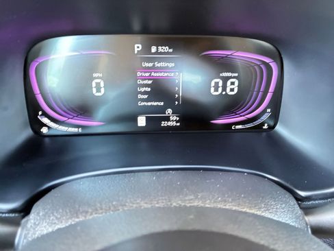 Used 2025 Kia Soul LX w/ LX Technology Package FWD image 39
