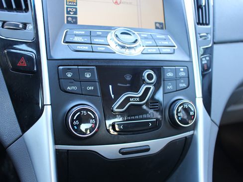 Used 2011 Hyundai Sonata Limited w/ Navigation Pkg 5 image 28