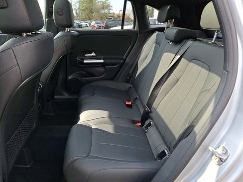 Used 2026 Mercedes-Benz GLA 250 4MATIC image 7