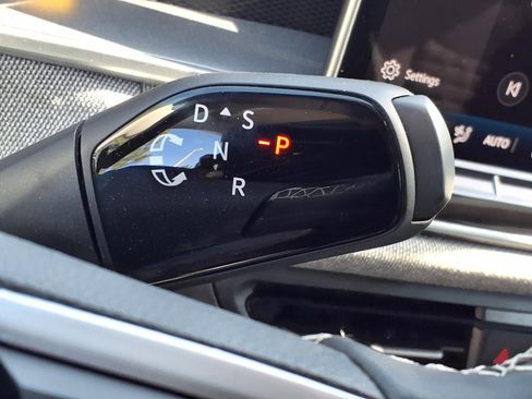 Certified 2025 Volkswagen Tiguan S image 18