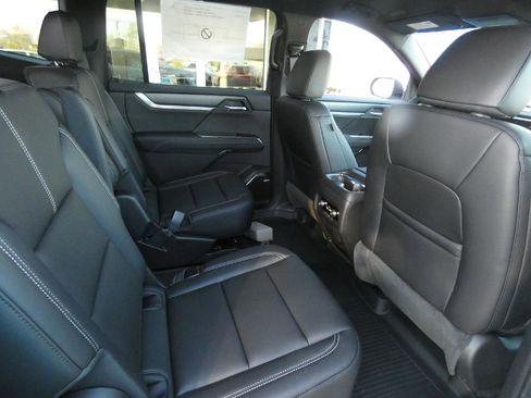 New 2026 GMC Acadia Elevation w/ Elevation Premium Package image 16