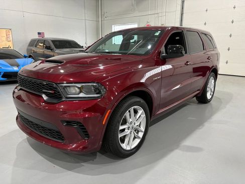 Used 2023 Dodge Durango R/T w/ Trailer Tow Group IV AWD/4WD image 3