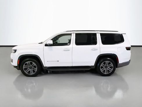 Used 2022 Jeep Wagoneer Series III AWD/4WD image 6