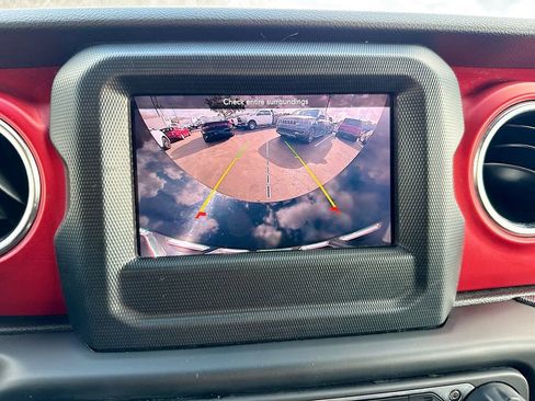 Used 2021 Jeep Wrangler Rubicon image 15