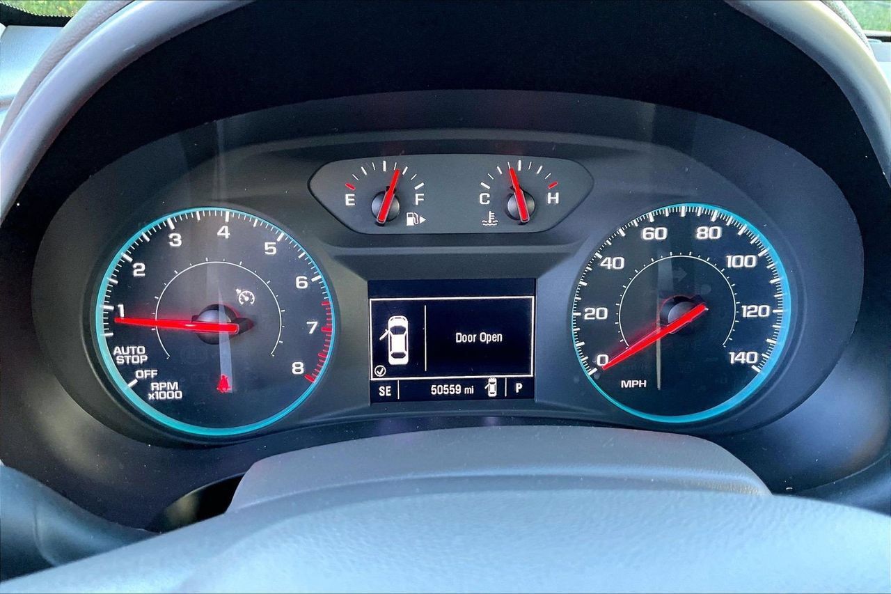 Used 2025 Chevrolet Malibu LT FWD image 9