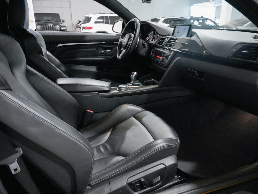 Used 2015 BMW M4 Coupe w/ Executive Package RWD image 23