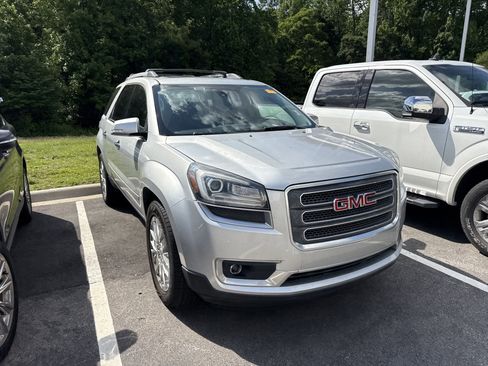 Used 2017 GMC Acadia Limited SLT FWD image 3