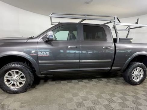 Used 2018 RAM 2500 Laramie AWD/4WD image 9