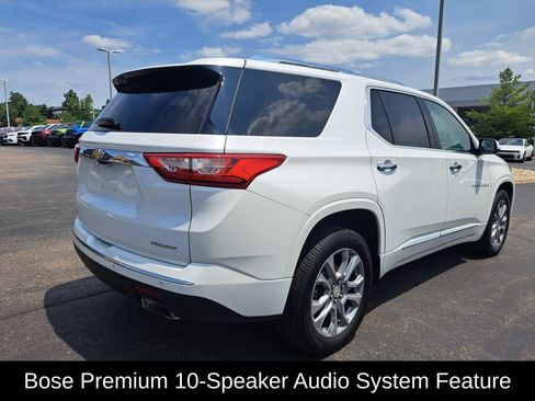 Used 2019 Chevrolet Traverse Premier w/ Driver Confidence II Package FWD image 3