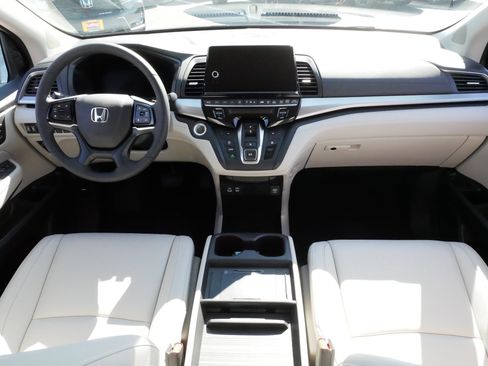 Certified 2026 Honda Odyssey EX-L image 10