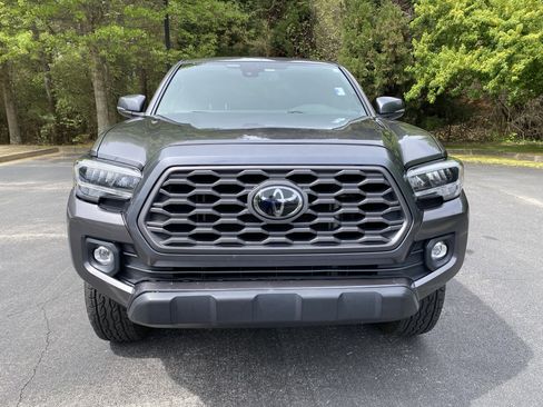 Used 2021 Toyota Tacoma TRD Off-Road w/ TRD Premium Off Road Package image 3
