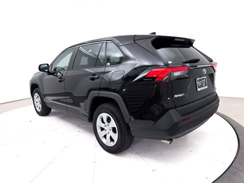 Used 2025 Toyota RAV4 LE AWD/4WD image 15