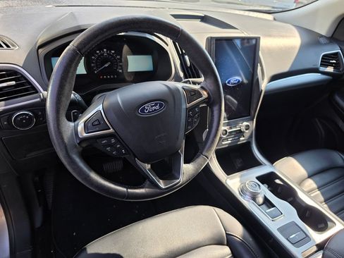 Used 2022 Ford Edge SEL w/ Convenience Package AWD/4WD image 4