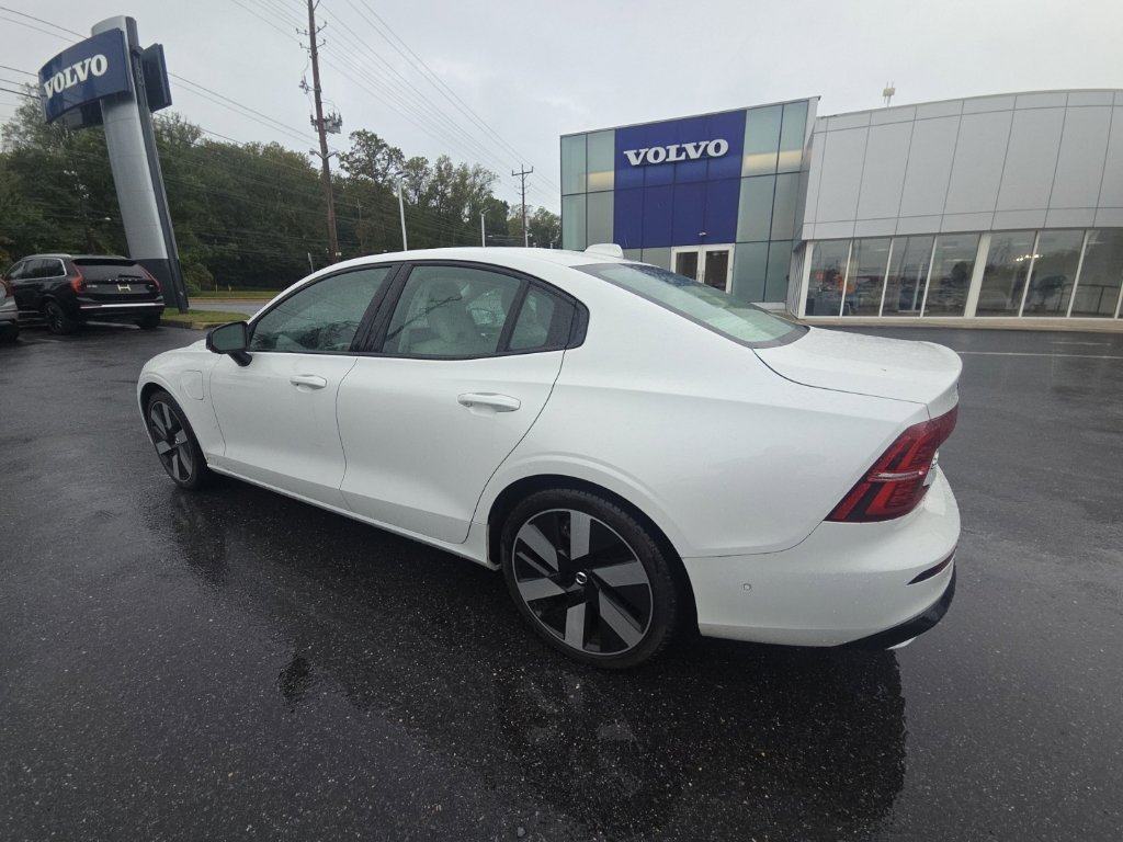 Used 2024 Volvo S60 T8 Ultimate w/ Climate Package AWD/4WD image 10