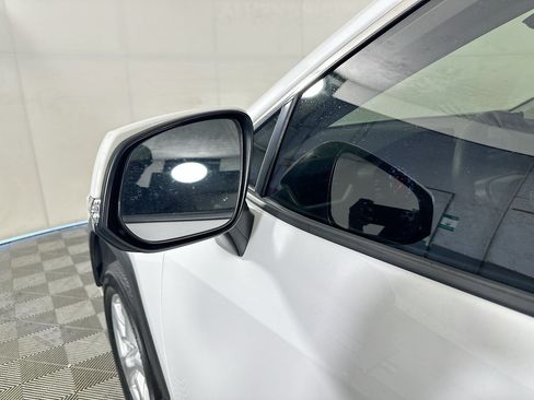 Used 2021 Toyota RAV4 XLE FWD image 10