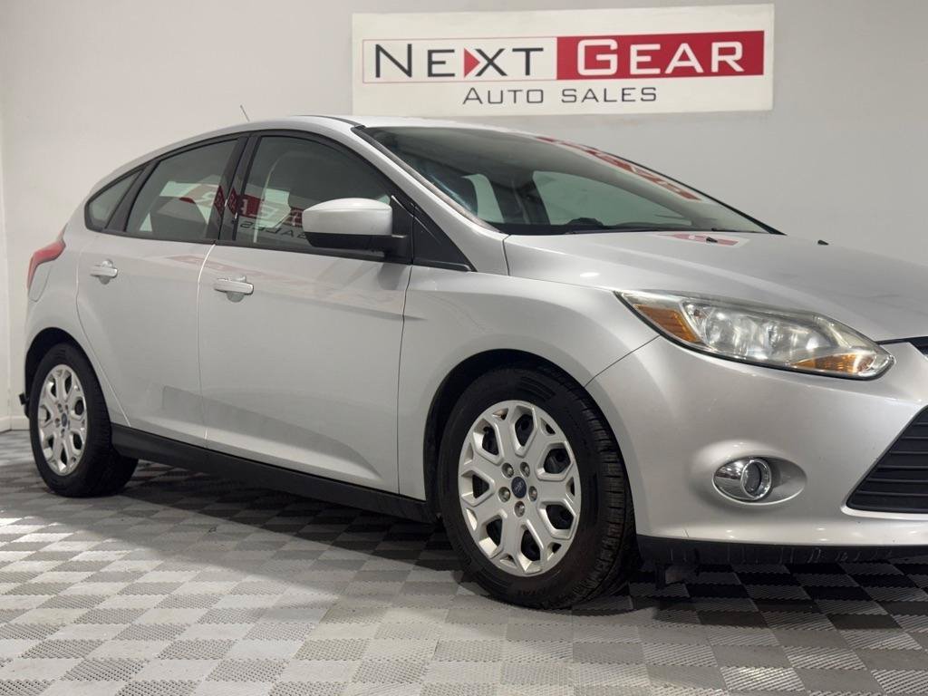 Used 2012 Ford Focus SE FWD image 2