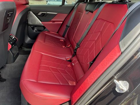 Certified 2024 BMW 530i w/ Premium Package RWD image 30