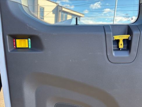 Used 2021 Ford Transit 350 XL image 30