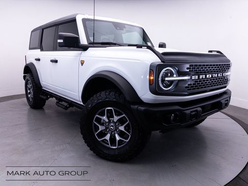 Used 2023 Ford Bronco Badlands AWD/4WD image 1