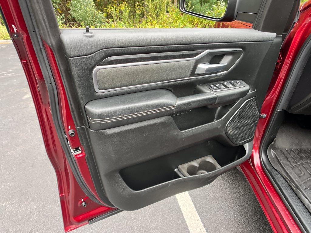 Used 2019 RAM 1500 Big Horn AWD/4WD image 11