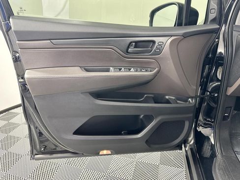 Used 2018 Honda Odyssey EX-L image 32