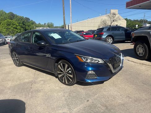 Used 2021 Nissan Altima 2.5 SR FWD image 5