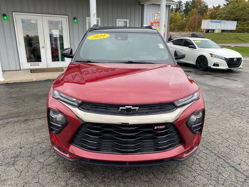 Used 2021 Chevrolet TrailBlazer RS w/ Technology Package image 11