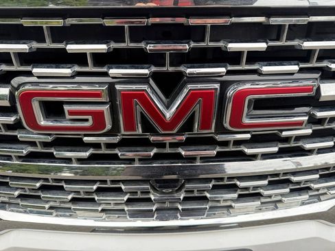 Used 2022 GMC Acadia Denali w/ Denali Ultimate Package AWD/4WD image 34