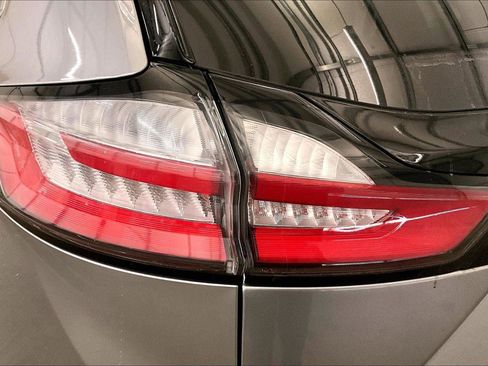 Used 2020 Ford Edge SEL w/ Convenience Package image 28