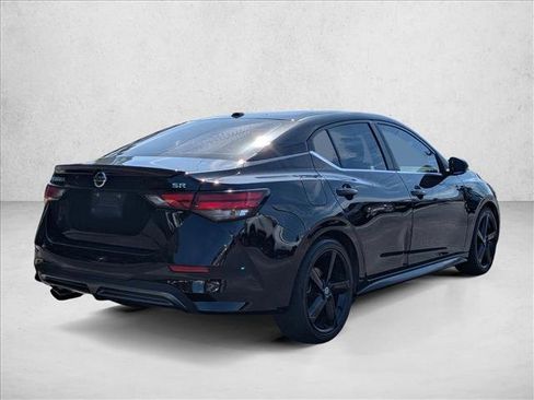 Used 2023 Nissan Sentra SR w/ Electronics Package image 6