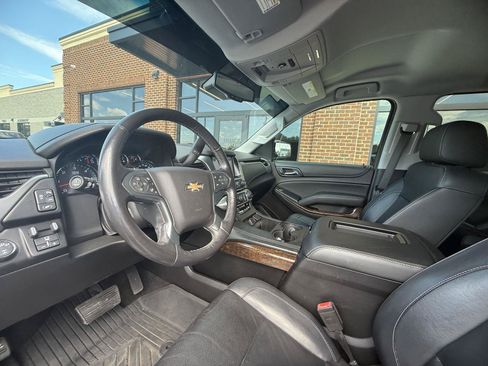 Used 2018 Chevrolet Tahoe LT w/ Luxury Package AWD/4WD image 21