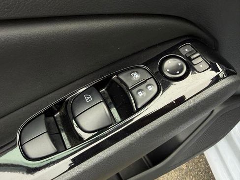 Certified 2025 Nissan Altima 2.5 SR w/ SR Premium Package image 22