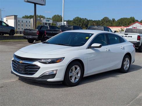 Used 2024 Chevrolet Malibu LS w/ Driver Confidence Package image 7
