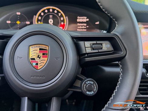 Used 2025 Porsche 911 GT3 RWD image 32