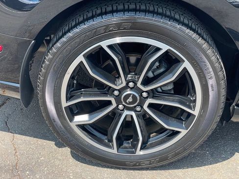 Used 2014 Ford Mustang GT Premium w/ Comfort Package RWD image 23