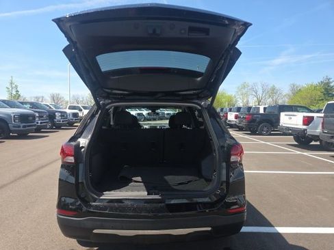 Used 2024 Chevrolet Equinox LT w/ Driver Convenience Package FWD image 10