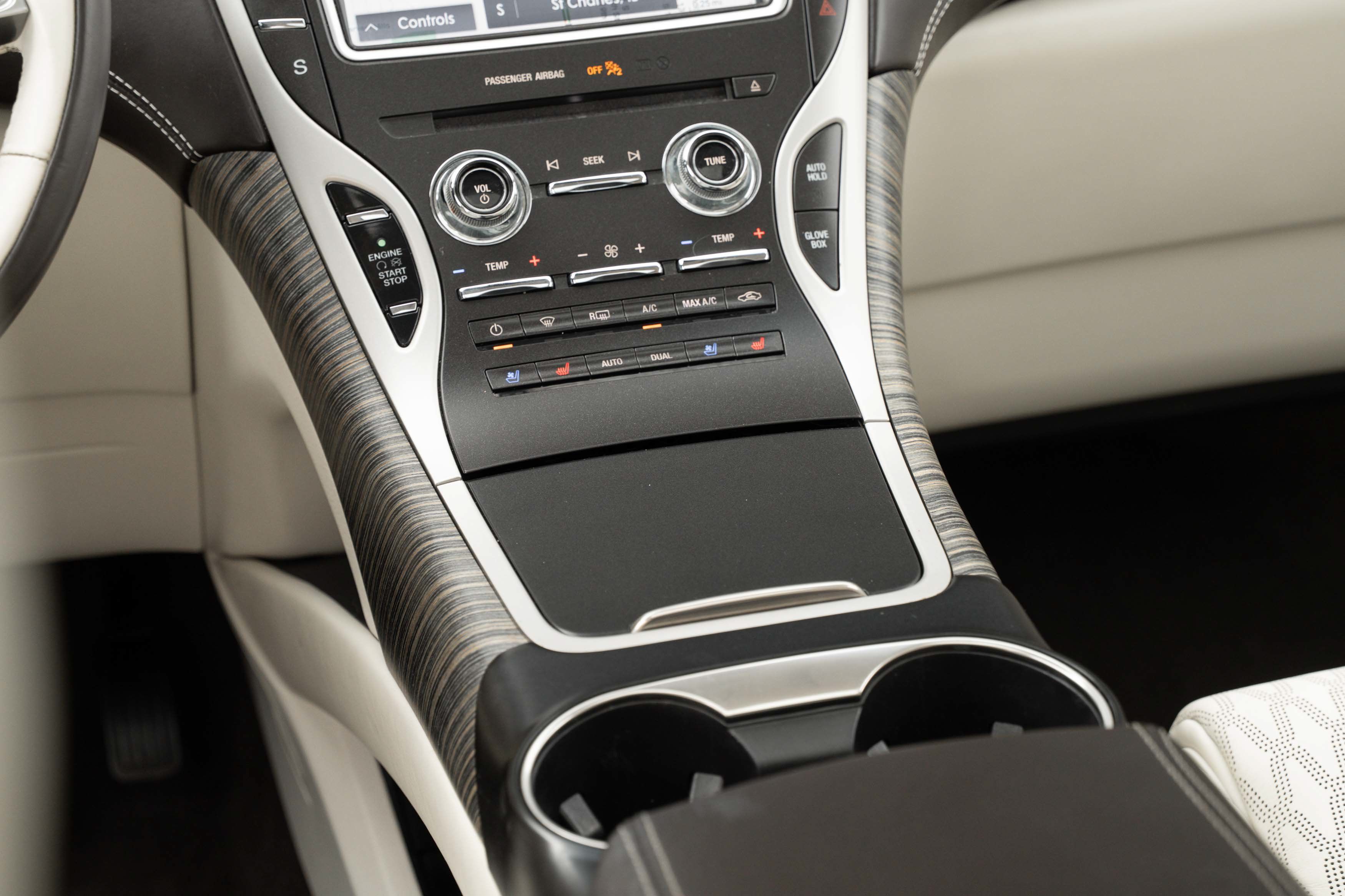 Used 2020 Lincoln Nautilus Black Label AWD/4WD image 11