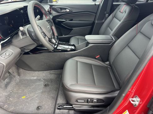 New 2026 Chevrolet Trax RS w/ Sunroof Package image 16