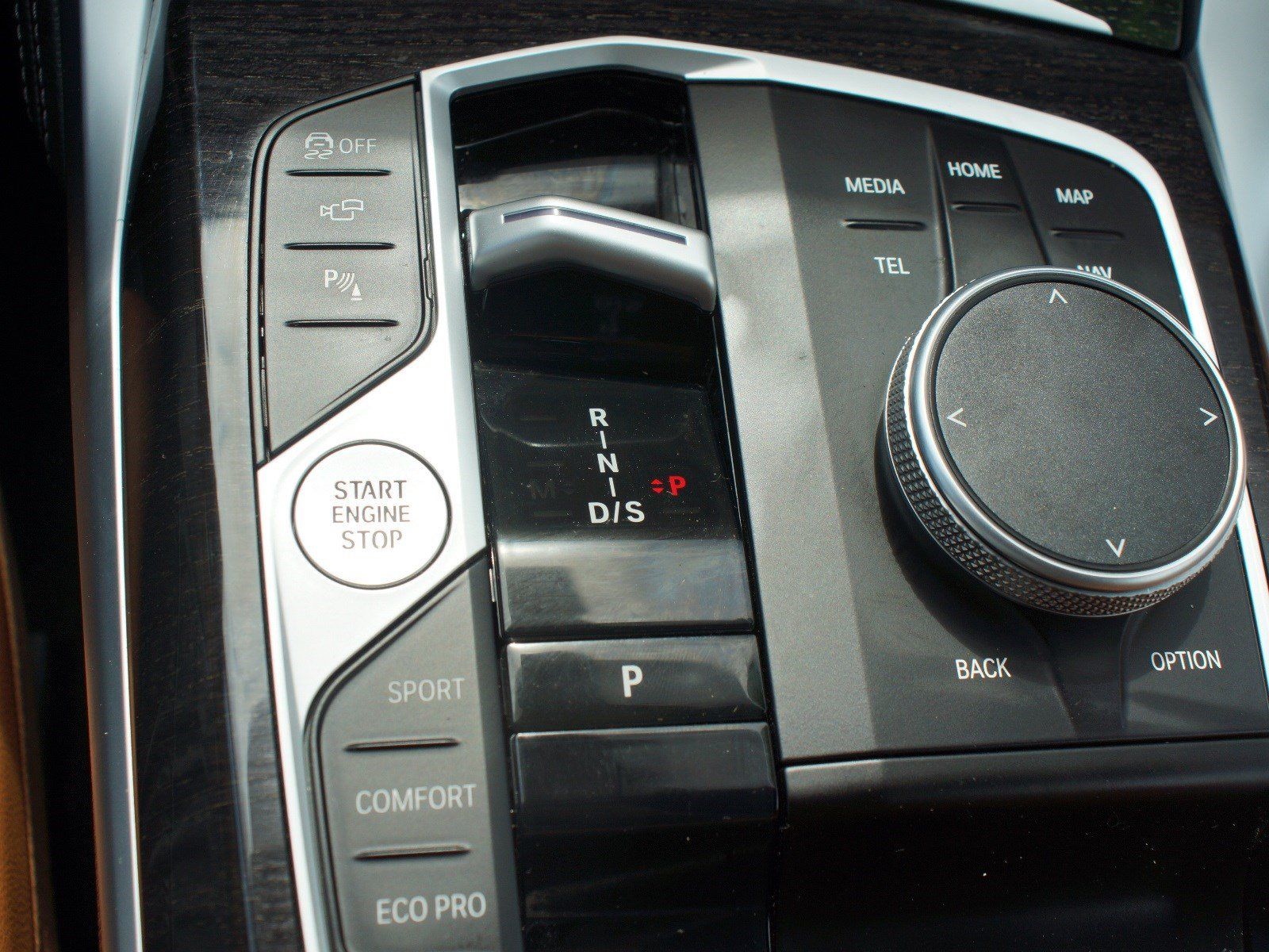 Used 2024 BMW M440i Convertible w/ Premium Package RWD image 12